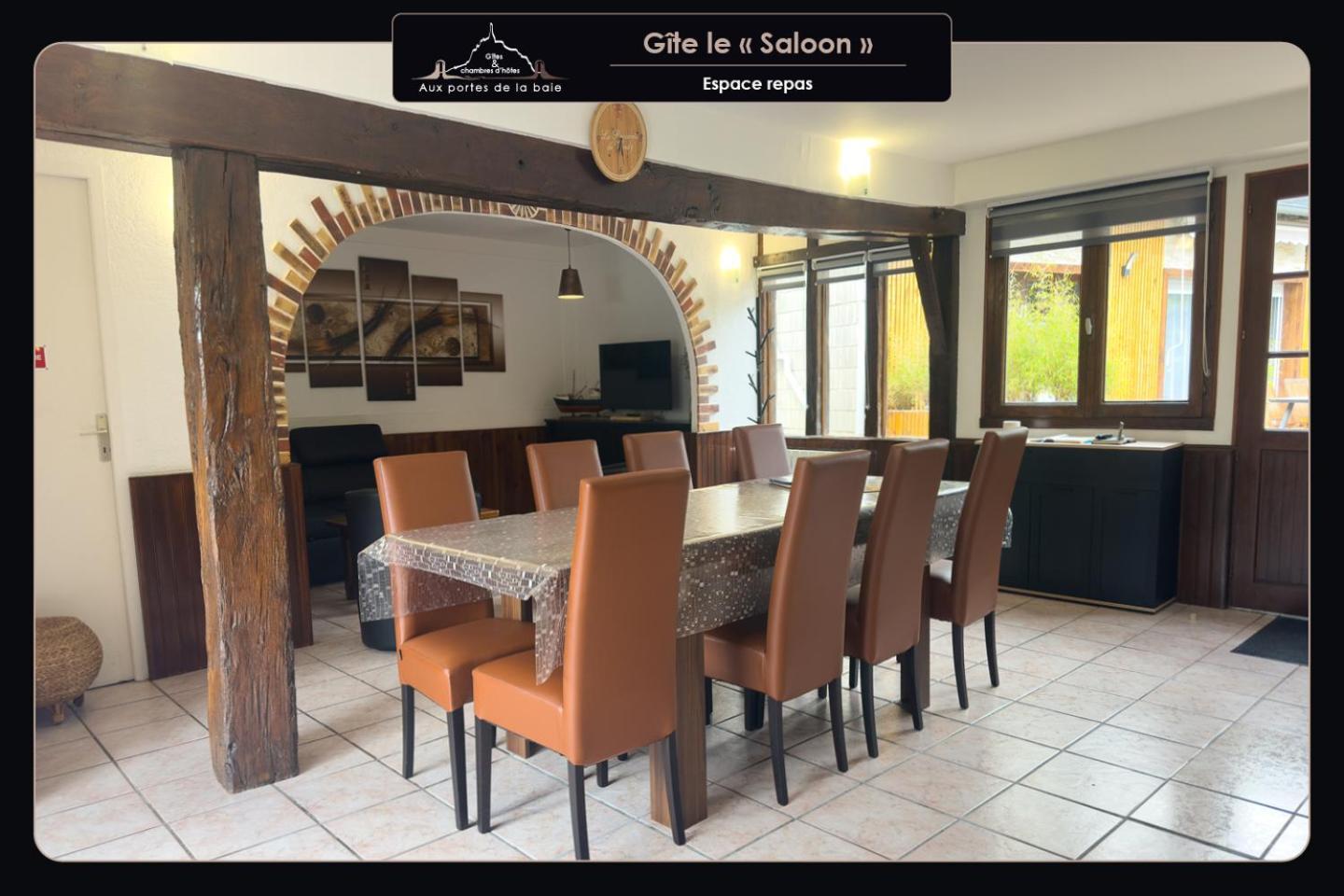Aux Portes De La Baie -